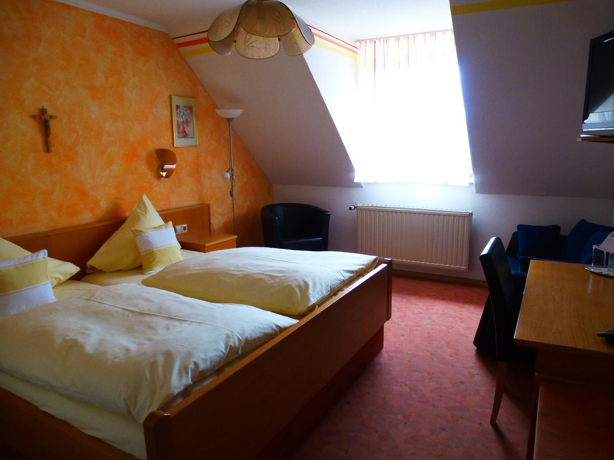 Hotel-Gasthof "Zum Bartl" Sulzbach-Rosenberg Exteriör bild