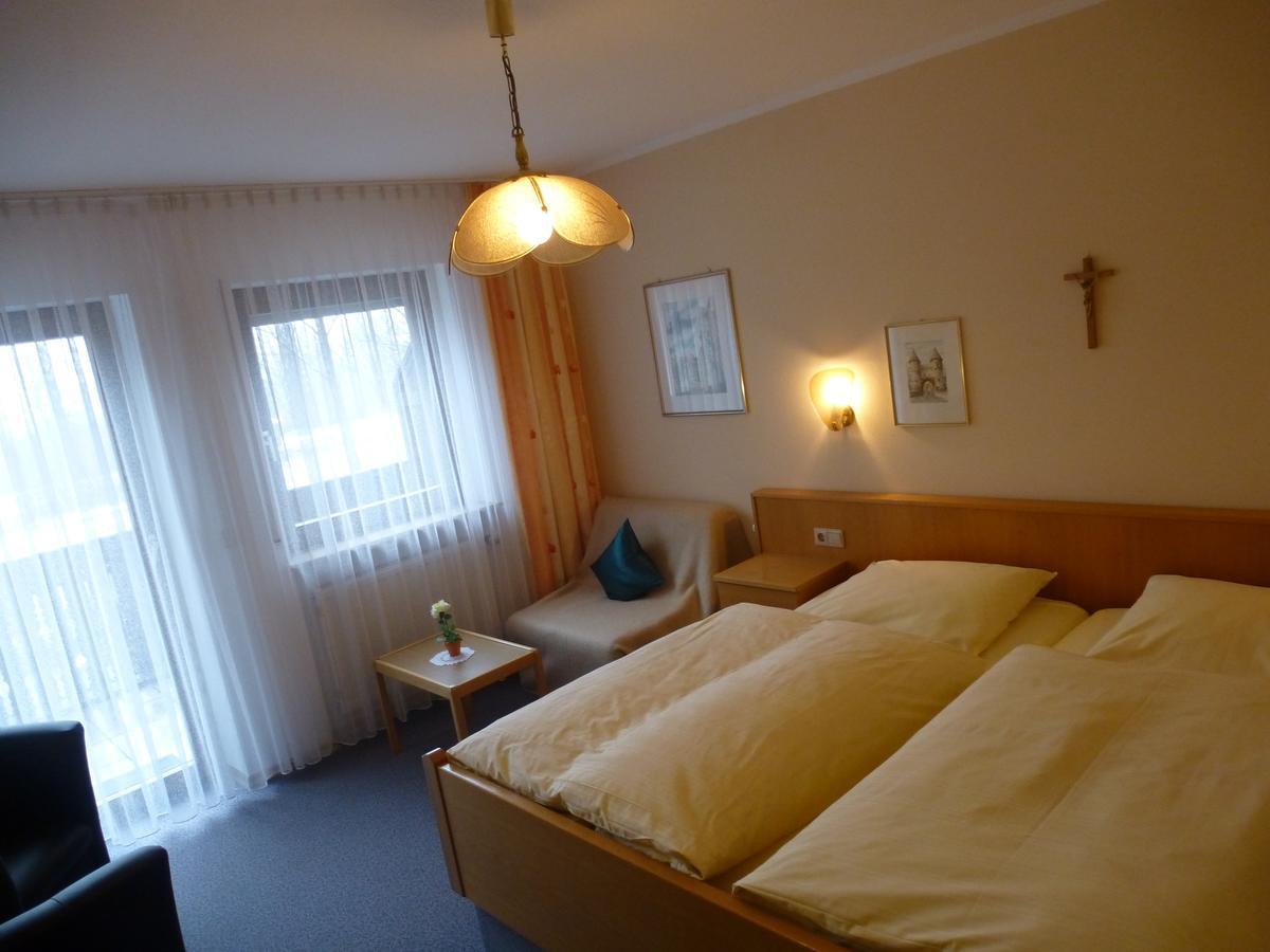 Hotel-Gasthof "Zum Bartl" Sulzbach-Rosenberg Exteriör bild