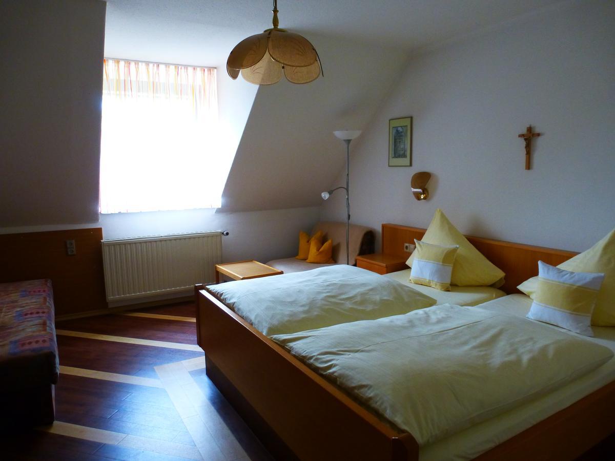 Hotel-Gasthof "Zum Bartl" Sulzbach-Rosenberg Exteriör bild
